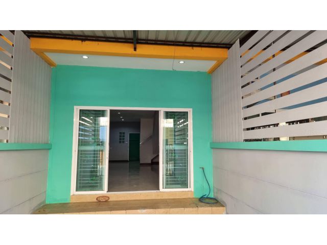 ขายบ้านTownhome โครงการบูรพาแลนด์หนองค้า