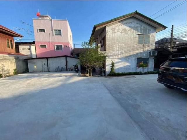 รหัสทรัพย์ R2300 ขาย บ้านเดี่ยว  ย่านสุขุมวิท