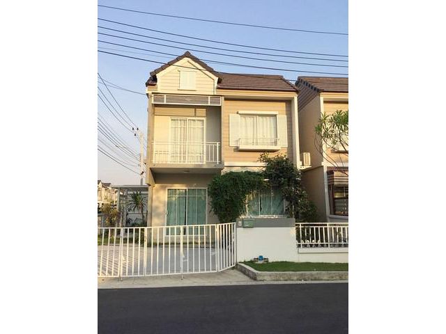ขาย ทาวน์โฮม The Village บางนา-วงแหวนฯ  หลังมุม สไตร์บ้านเดี่ยว 4 ห้องนอน ใกล้ Mega บางนา