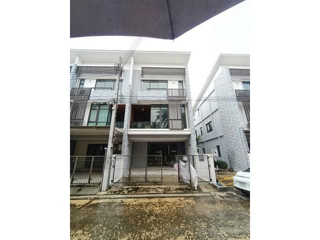ขาย Home Office ใกล้ BTS บางนา Plex Bangna 25 ตร.ว. บางนา กม. 5