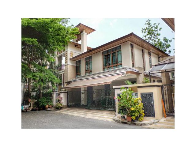 ให้เช่า บ้าน สุขุมวิท พระโขนง 4ห้องนอน พร้อมอยู่