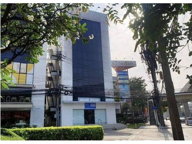 รหัสทรัพย์ R2303 For Rent อาคาร ย่านลาดพร้าว 101