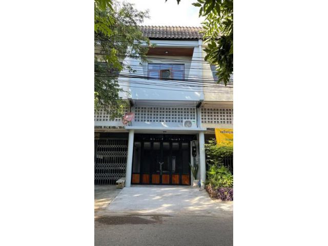 T-360-JP ให้เช่า ทาวน์โฮมปรับปรุงใหม่ในตัวเมือง