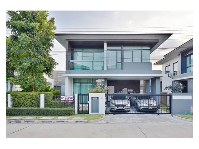 ขายบ้านในหมู่บ้านเศรษฐสิริ กรุงเทพกรีฑา ติดถนนกรุงเทพกรีฑาตัดใหม่ เขตบางกะปิ