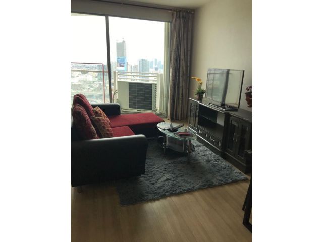 For rent 1bedroom 52 sq.m. at Sky Walk Condo.