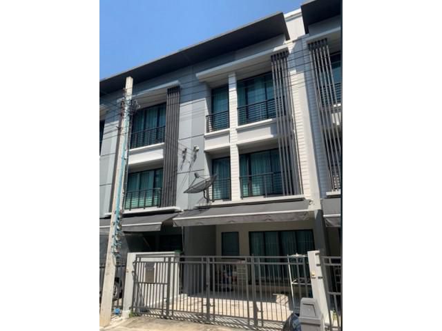 ให้เช่าทาวน์โฮม3ชั้น บ้านกลางเมือง รัตนาธิเบศร์