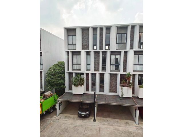สตรีวิทยา2 เกษตร บ้านหรูภูริปุรี 4ชั้น ลาดพร้าว