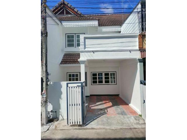 T01705 ขายทาวน์เฮาส์ ใกล้สถานีตำรวจภูธร ภาค 5
