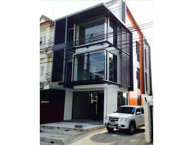 ขายโฮมออฟฟิศ 3ชั้น โครงการรื่นฤดี รามคำแหง 180