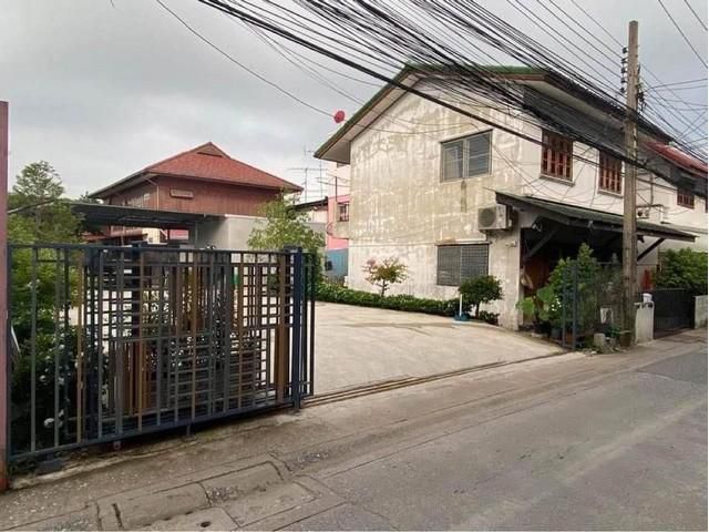 ขายที่ดินพร้อมบ้านเดี่ยว ย่านสุขุมวิท อ่อนนุช บางจาก พระโขนง ราคา 16,490,000 บาท เขตพระโขนง เนื้อที่ 97 ตรว. ใกล้BTSบางจ