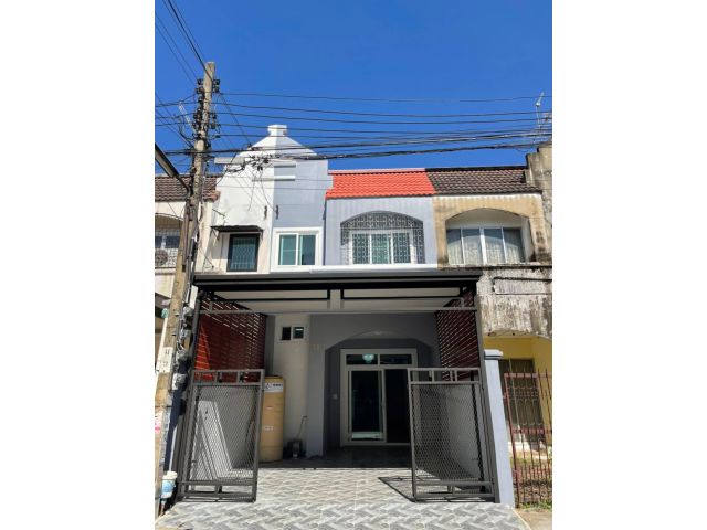 ขายทาวน์เฮ้าส์ 2 ชั้น #หมู่บ้านสุนิสา ตกแต่งใหม่ทั้งหลังเสมือนซื้อบ้านใหม่ ซอยคู้บอน 6 เข้า - ออกซอยรามอินทรา77 ได้
