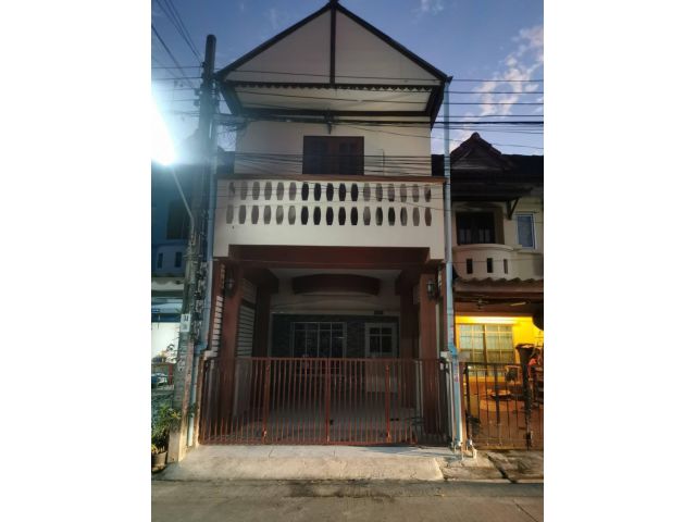 ทาวน์เฮ้าส์ 2 ชั้น #หมู่บ้านเมืองประชา หทัยราษฎร์35 สภาพสวยตบแต่งพร้อมอยู่ มีรถตู้-รถสองแถววิ่งผ่านโครงการถึงตลาดมีนบุรี