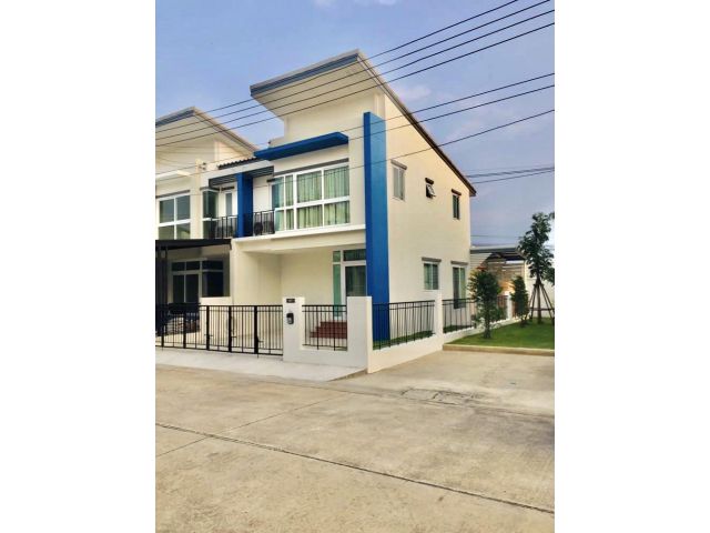 ให้เช่าบ้าน ทาวเฮ้าส์ รสา แกรนด์วิลล์  แปลงมุม      เนื้อที่ 32 ตรว.