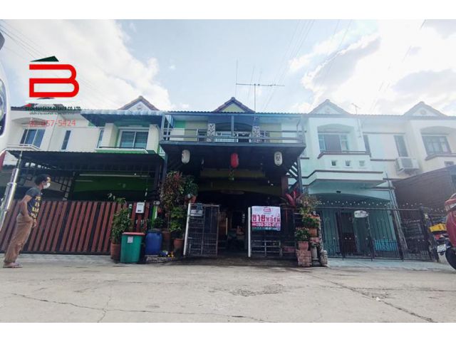 ทาวน์เฮาส์ หมู่บ้าน เค.ซี.รามอินทรา 2 เนื้อที่ 18 ตรว. ถนนหทัยราษฎร์ เขตคลองสามวา