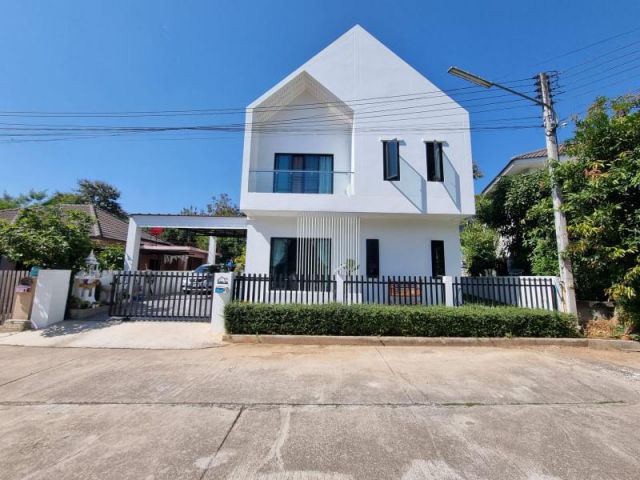 ขายบ้านสไตล์นอร์ดิก ใกล้พืชสวนโลก 5 ห้องนอน 2 ห้องน้ำ ราคา 4.99ล้าน