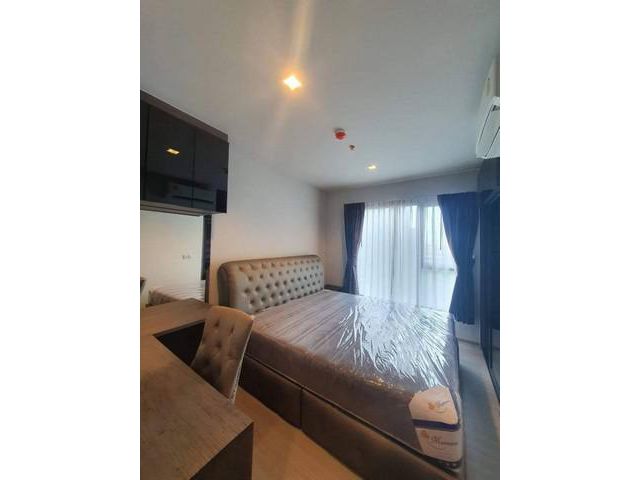 Condo Life Asoke-Rama 9 near MRT Rama 9