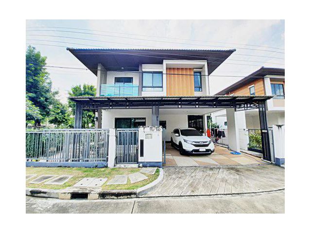 ขายบ้านเดี่ยว 2 ชั้น แปลงมุม 4 ห้องนอน พร้อมเฟอร์นิเจอร์ บุราสิริ พหลโยธิน - สายไหม จาก แสนสิริ