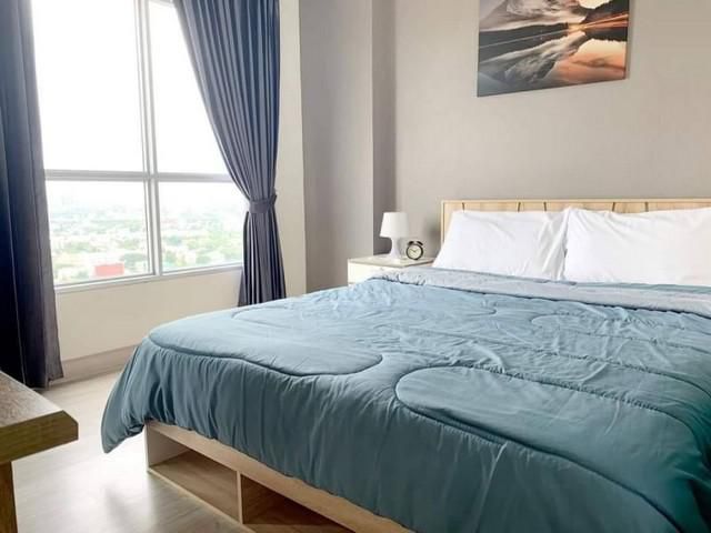 Aspire Ngamwongwan near MRT Phahon Yothin 6.5 km.