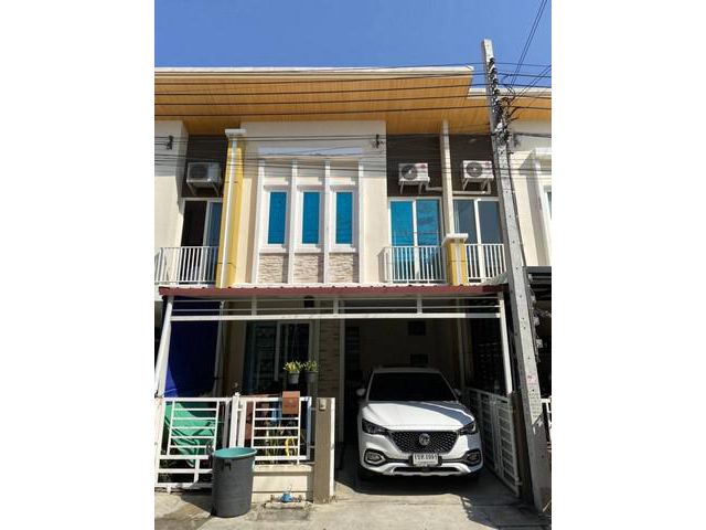หมู่บ้านโกลเด้น ทาวน์ 1 อ่อนนุช - ลาดกระบัง
