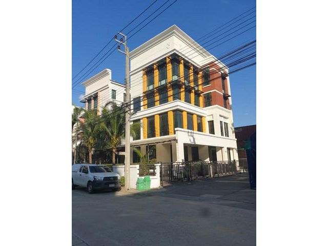 ขายโฮมออฟฟิศ4 ชั้น บ้านกลางกรุงออฟฟิศปาร์ค บางนา