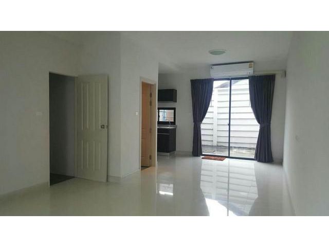 ให้เช่าทาวน์เฮ้าส์ 2 ชั้น โครงการ RNP Place สุวินทวงศ์