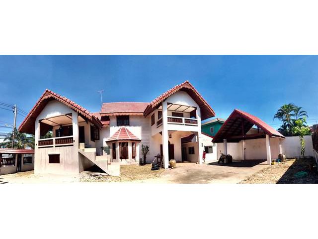 ขายบ้านเดี่ยวไม้สักทั้งหลัง ซ.รามคำแหง 174