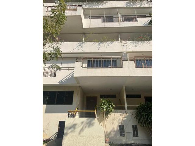 เช่าคอนโด 3 ชั้น  Danicha Garden Condominiums