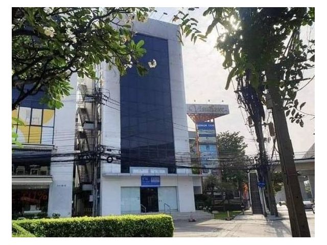ให้เช่าอาคารสำนักงาน 6ชั้น ติดถนนลาดพร้าว 101