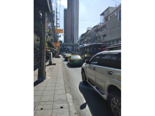 บ้านเดี่ยวเก่าสภาพดี เข้าซอยไม่ลึก สุขุมวิทปรีดีย์พนมยงค์ใกล้ตลาดและร้านค้า