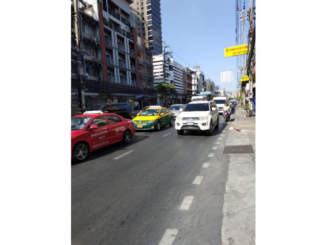 ที่ดินพร้อมบ้านเก่าเหมาะทำอพาร์ตเม้นท์ธุรกิจต่อยอดสร้างรายได้ ทำเลดีมากๆ พระโขนงสี่แยกคลองตัน