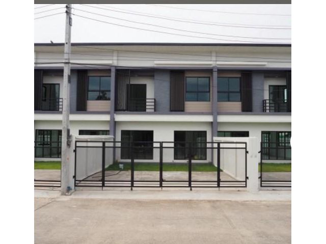 HS0370 ขายทาวน์โฮม2ชั้น มี 3 หลัง คู้บอนซอย40