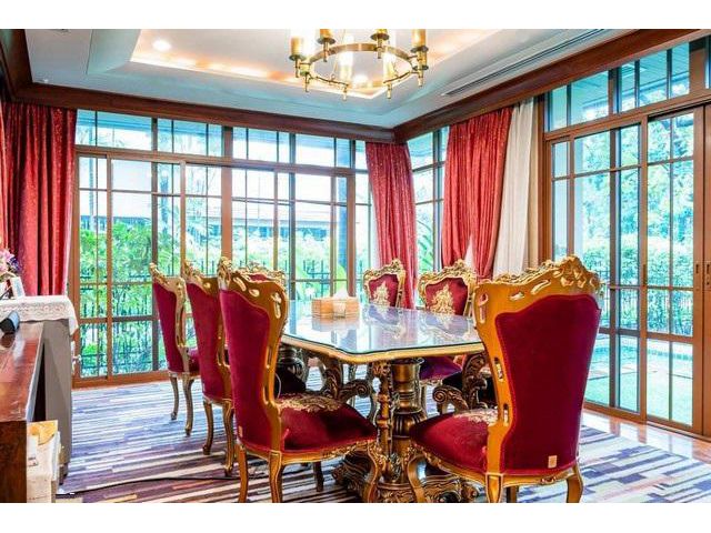 RENTบ้านสไตล์หรูพร้อมสระว่ายน้ำส่วนตัว  สุขุมวิท