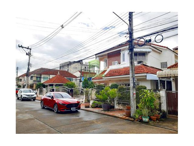 หมู่บ้านสุธาทิพย์ 3 ลพบุรีราเมศวร์ ขายด่วน บ้านเดี่ยว 2 ชั้น เนื้อที่ 127.40 ตร.ว แปลงมุม แต่งสวย ครบ พร้อมอยู่ ทำเลดี
