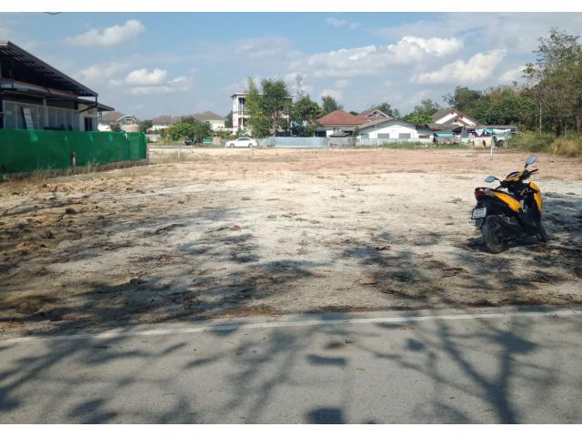 ที่ดินเปล่าติดถนนหลักบ้านไร่กองงาม