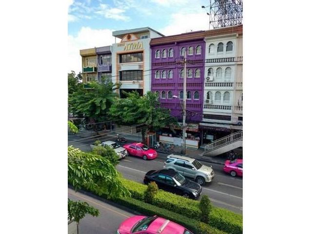 ให้เช่าอาคาร 6 ชั้น 2คูหา ติดถนนลาดพร้าว 64