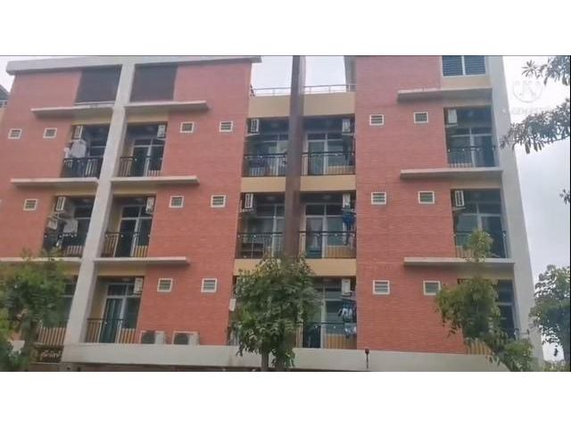 ขายอพาร์ทเม้น 4ชั้น 56ห้อง ถนนโกสุมรวมใจ ดอนเมือง