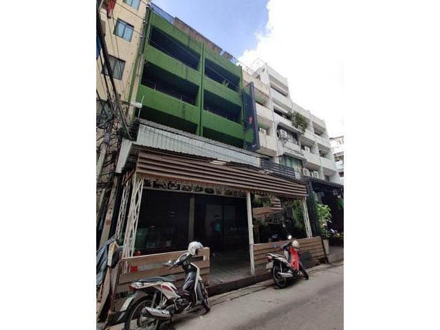 ให้เช่าอาคาร 2 คูหา 5 ชั้น 500 ตรม. ถนนสีลม
