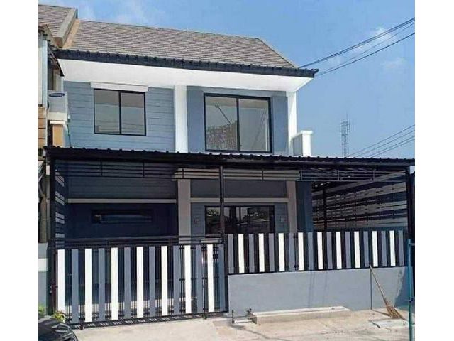 พฤกษา 40 เลียบคลอง 3ในราคา 1.75 ล้านบาท
