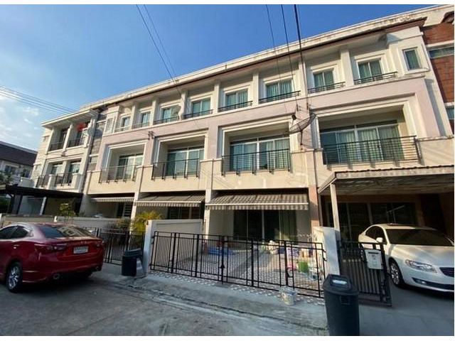 ให้เช่า ขาย ทาวน์โฮม 3ชั้น บ้านกลางเมือง พระราม9