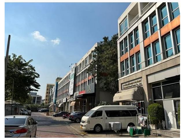 ให้เช่าอาคารพาณิชย์ 4.5 ชั้น ใกล้BTSวงเวียนใหญ่