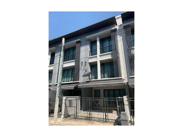 ทาวน์โฮม 3 ชั้น บ้านกลางเมือง รัตนาธิเบศร์
