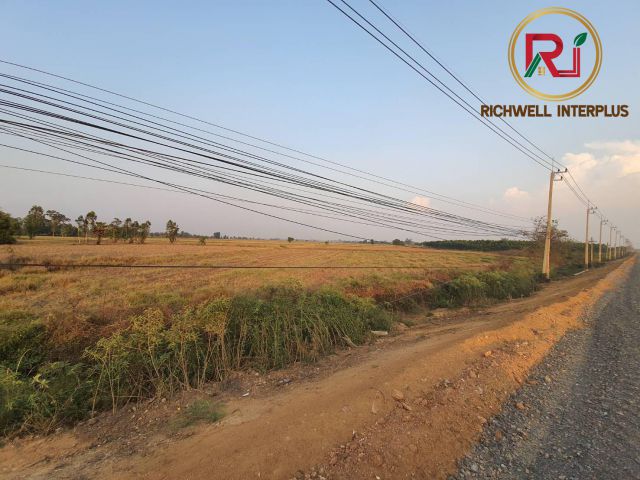 ขายที่ดิน 18 ไร่ ติด ถ.สุวินทวงศ์เส้น 319 (หนองชะอม-พนมสารคาม) ปราจีนบุรี