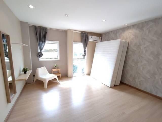 For Rent โฮมออฟฟิศ 4.5 ชั้น ใกล้ BTS ทองหล่อ