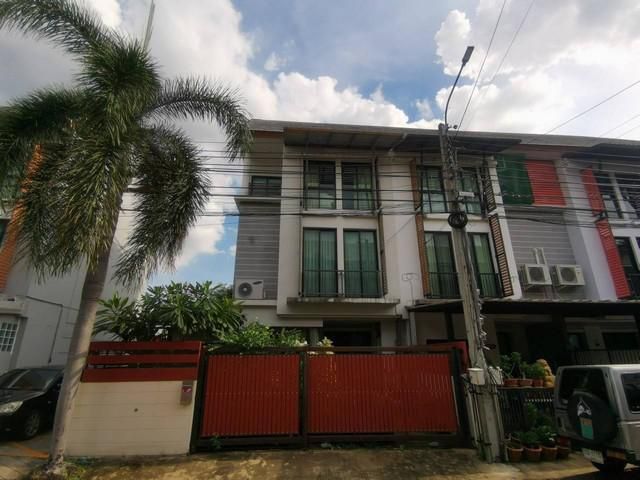 ขายทาวน์โฮม 2ชั้น หมู่บ้านอารียา โมวา ลาดปลาเค้า