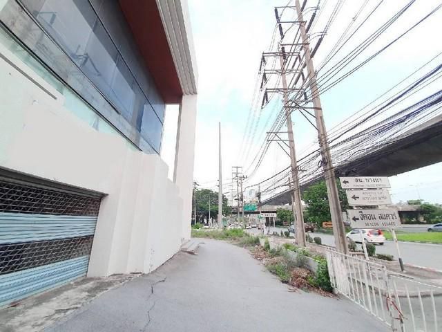 ให้เช่าตึกสำนักงาน 3.5ชั้น ย่านบางนา-ตราด