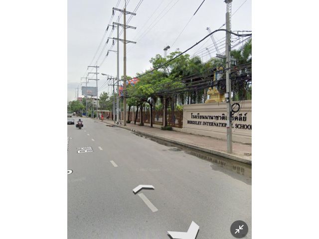 ขายอาคารพาณิชย์ Bangkok Mall 3 คูหา 4 ชั้นครึ่ง ริมถนนบางนา - ตราด