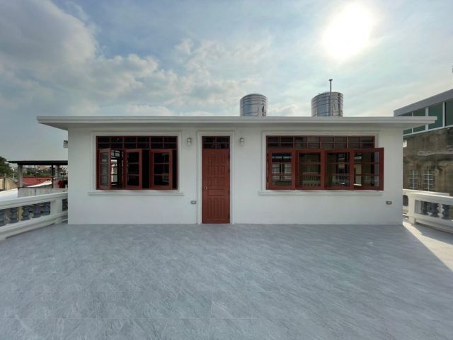 ให้เช่า บ้านเดี่ยว Renovate 3 ชั้น + Rooftop ซอยเจริญนคร 34,40