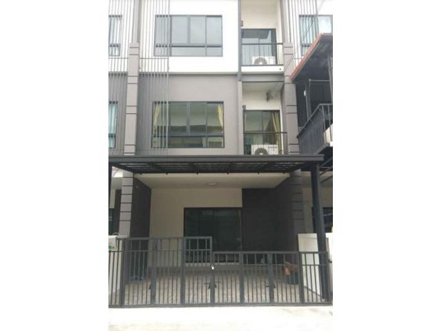 ให้เช่าทาวน์โฮม 3 ชั้น คาซ่าซิตี้ วงแหวน ลำลูกกา