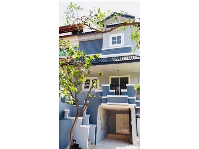 ให้เช่าทาวน์โฮม 3ชั้น เนฟปาร์ควิลล่าประเสริฐมนูกิจ