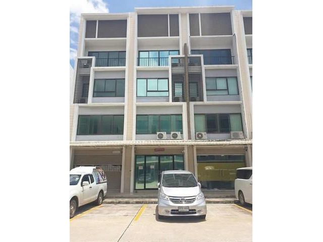 ให้เช่าโฮมออฟฟิศ 3.5ชั้น ซิลค์ สุขสวัสดิ์